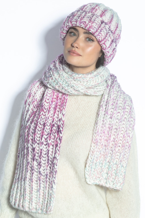 WOOL HAT AND SCARF SET WITH A CHUNKY KNIT F1768