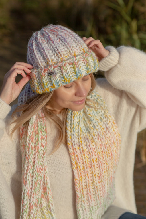 WOOL HAT AND SCARF SET WITH A CHUNKY KNIT F1766