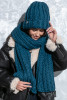 Długi szal o grubym splocie chunky knit F1537 princesblue