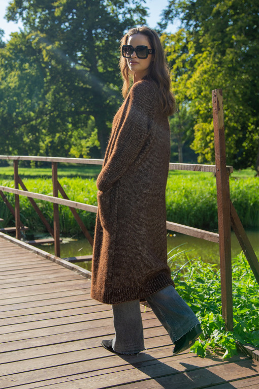 The classic cardigan made from undyed alpaca wool and Maco cotton F1744 brown